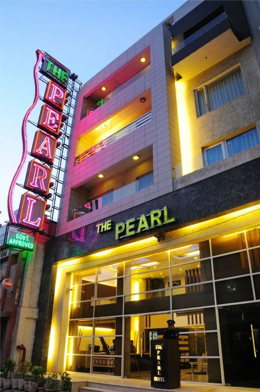 Hotel The Pearl - Newly Renovated in City Centre - main photo
