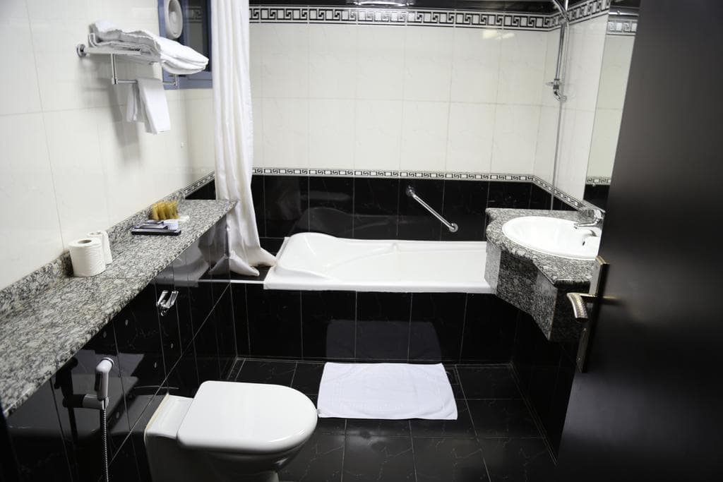 Abjad Crown Hotel - photo 8