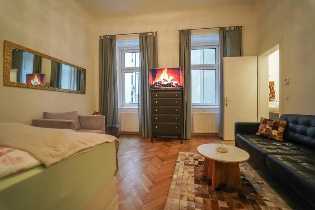 Old Town Vienna #2 - photo 2