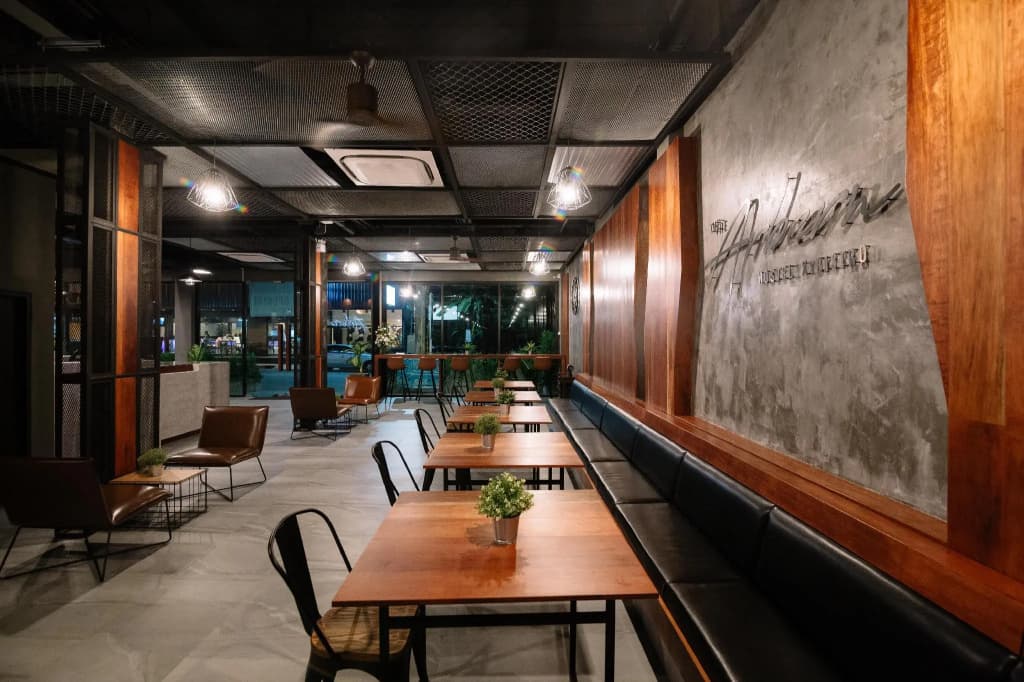 The Arbern Hostel x Bistro - photo 11