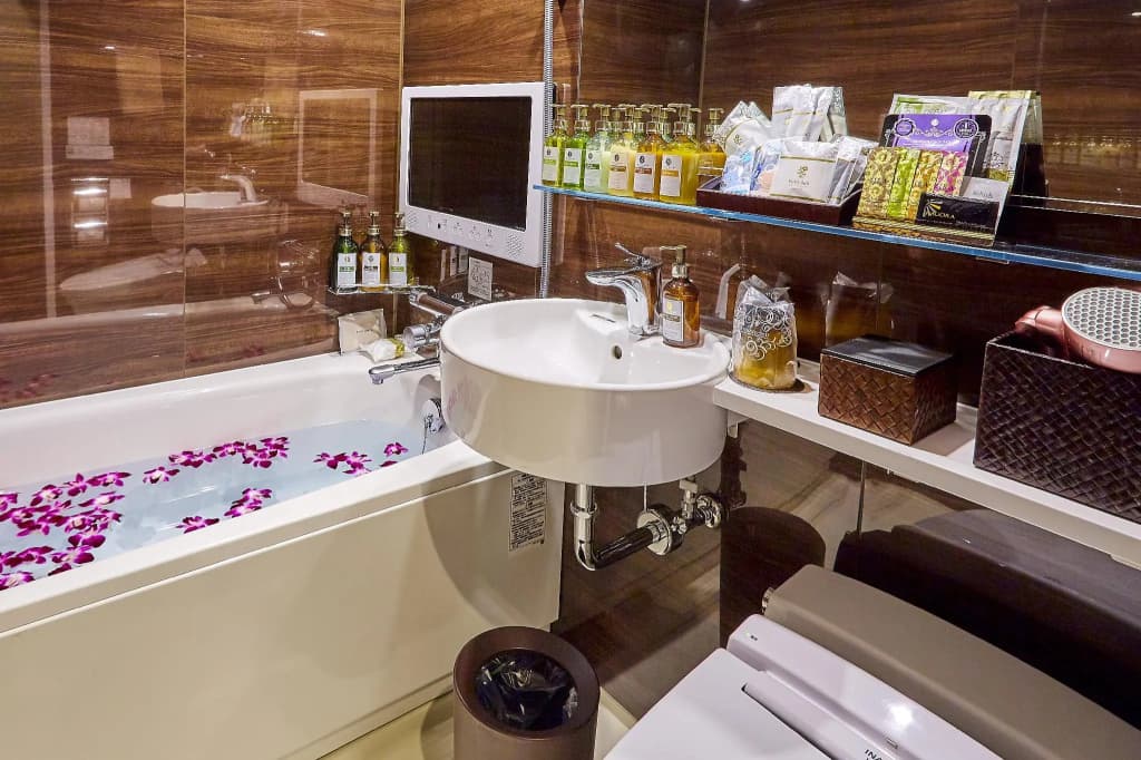 Hotel PetitBali Ikebukuro - photo 2