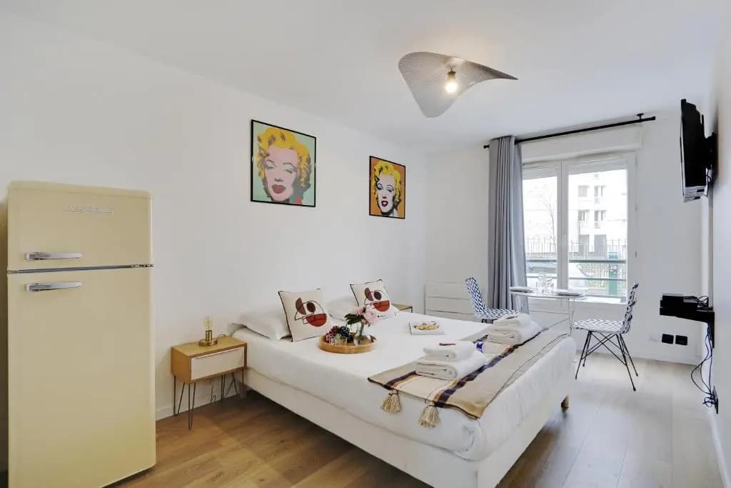 Buttes Chaumont - Sunny 2P apartment - photo 5