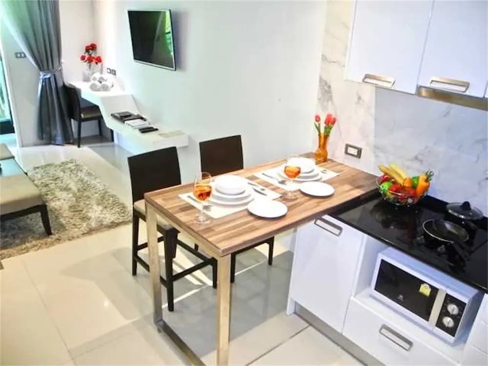 Emerald Patong Studio with Garden View - photo 17
