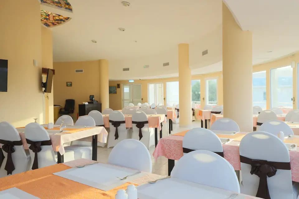 Holiday Beach Resort - photo 16