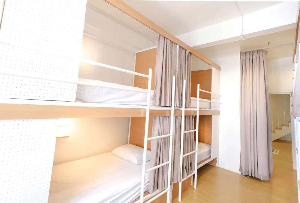 Simple to Sleep Hostel - photo 3