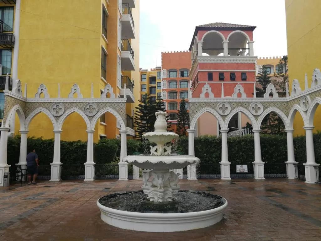 Venetian Poseidon Pool Hotel - photo 2