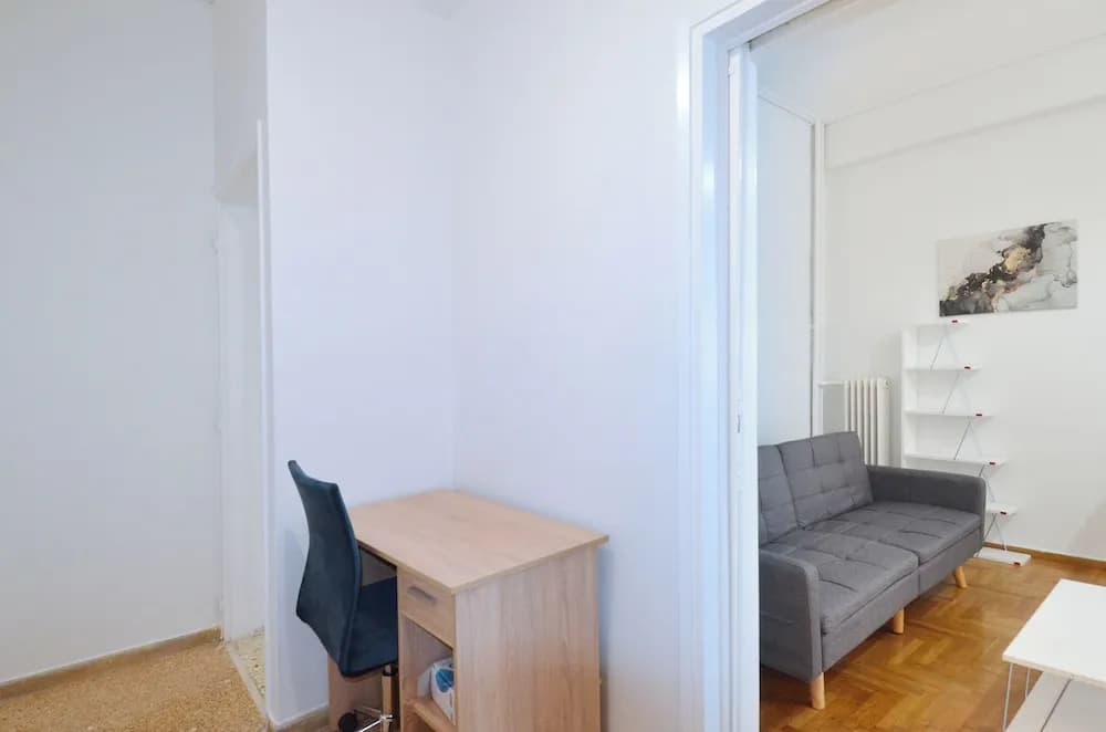 A cozy minimal apartment at Koukaki - photo 5