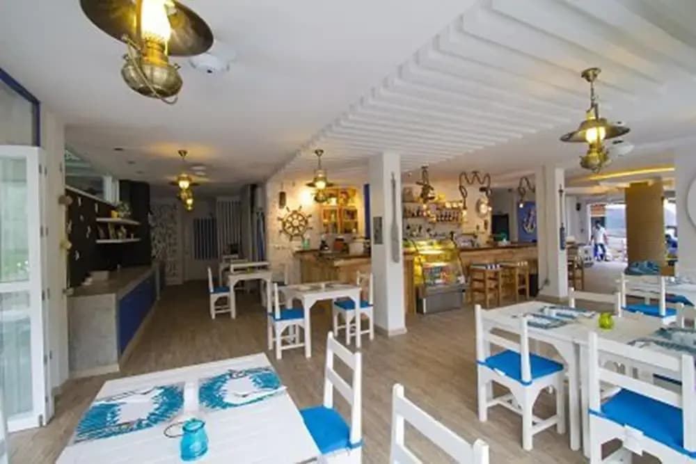 The Blue Pearl Kata Hotel - photo 19