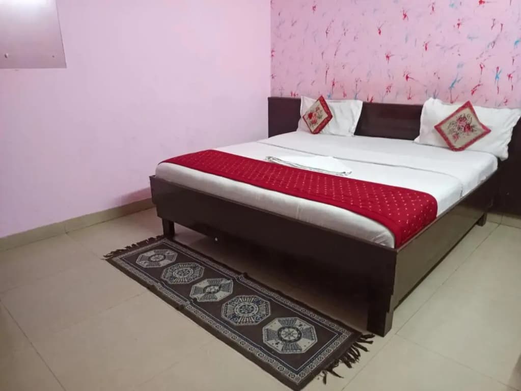 Airport Hotel Parikshit Palace - photo 36
