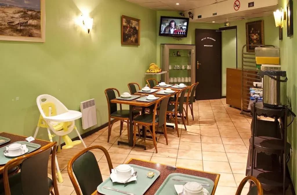 Hotel Cambrai - photo 13
