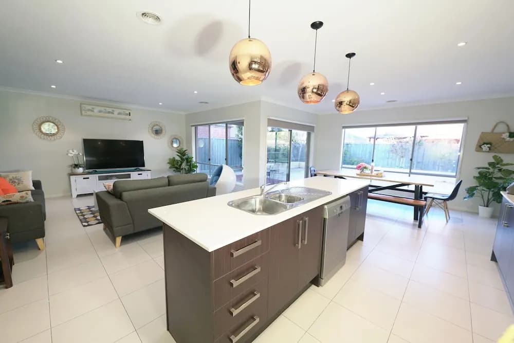 Designer Decor Home 8Bed WilliamsLanding - photo 15