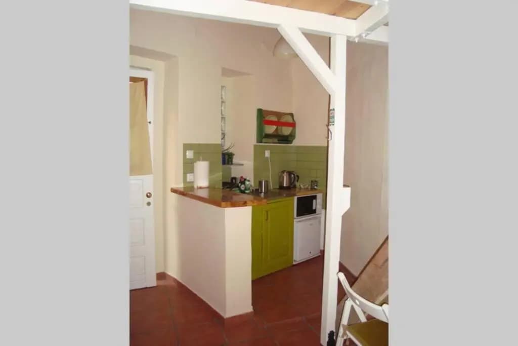 Traditional Studio Apt Central Athens - photo 2