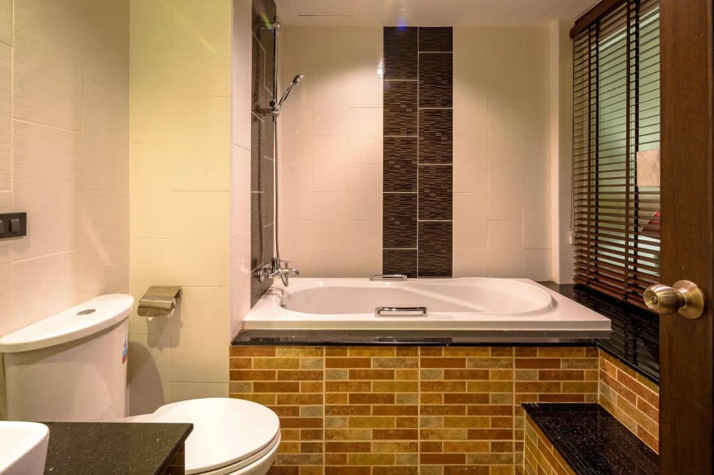 Tanawan Phuket Hotel - photo 9