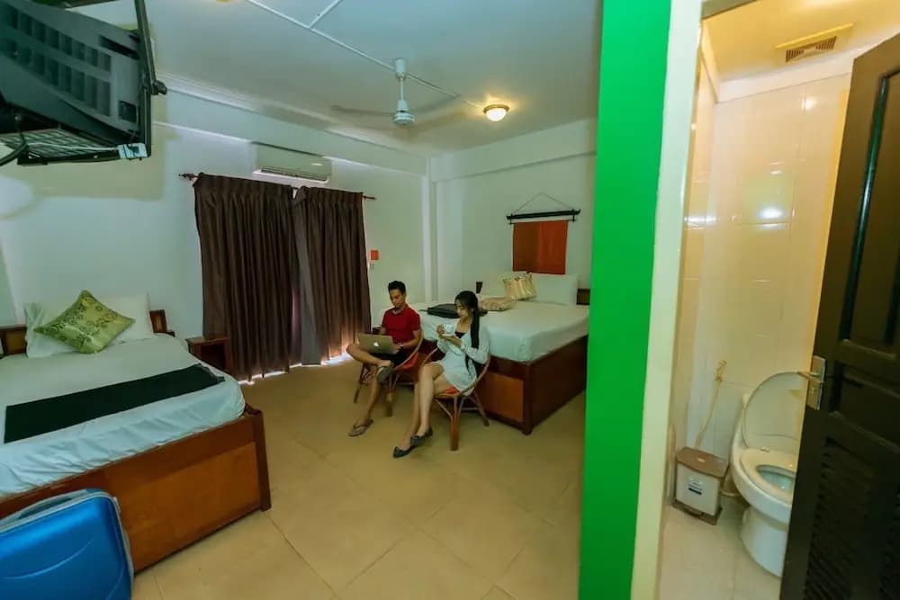 G&Z Plan B Hostel - photo 23