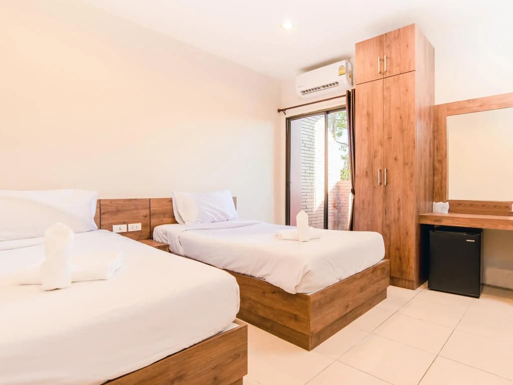 B2 Airport Boutique & Budget Hotel - photo 4