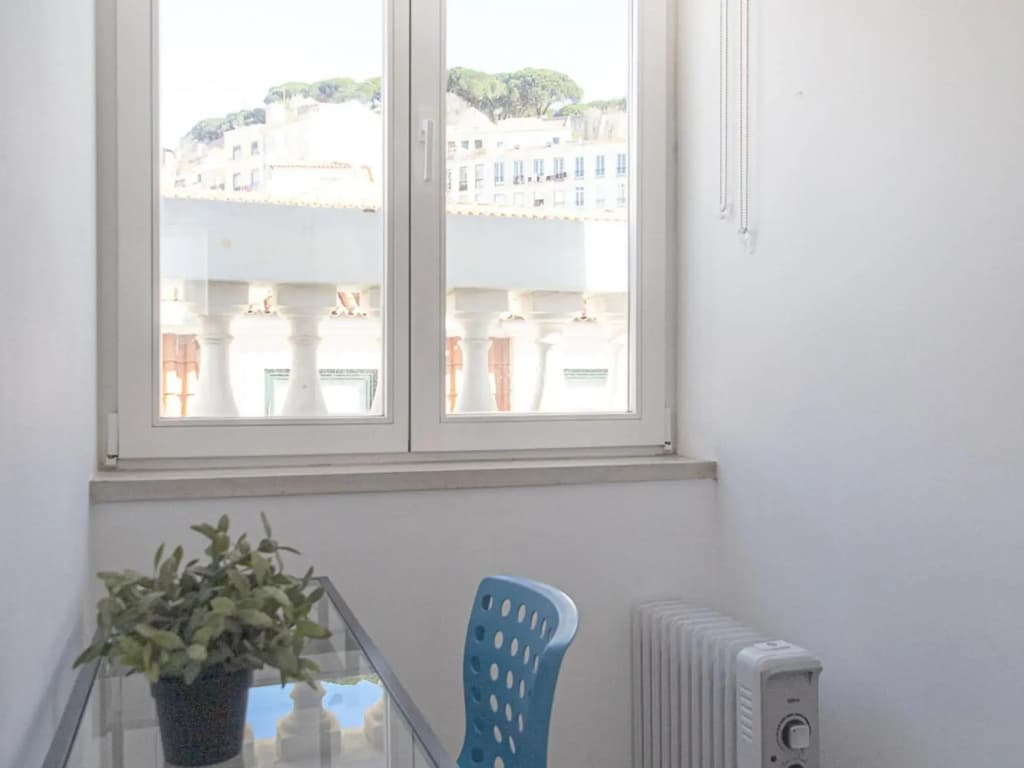 Baixa chiado 2 bedroom duplex apt with elevator - photo 11