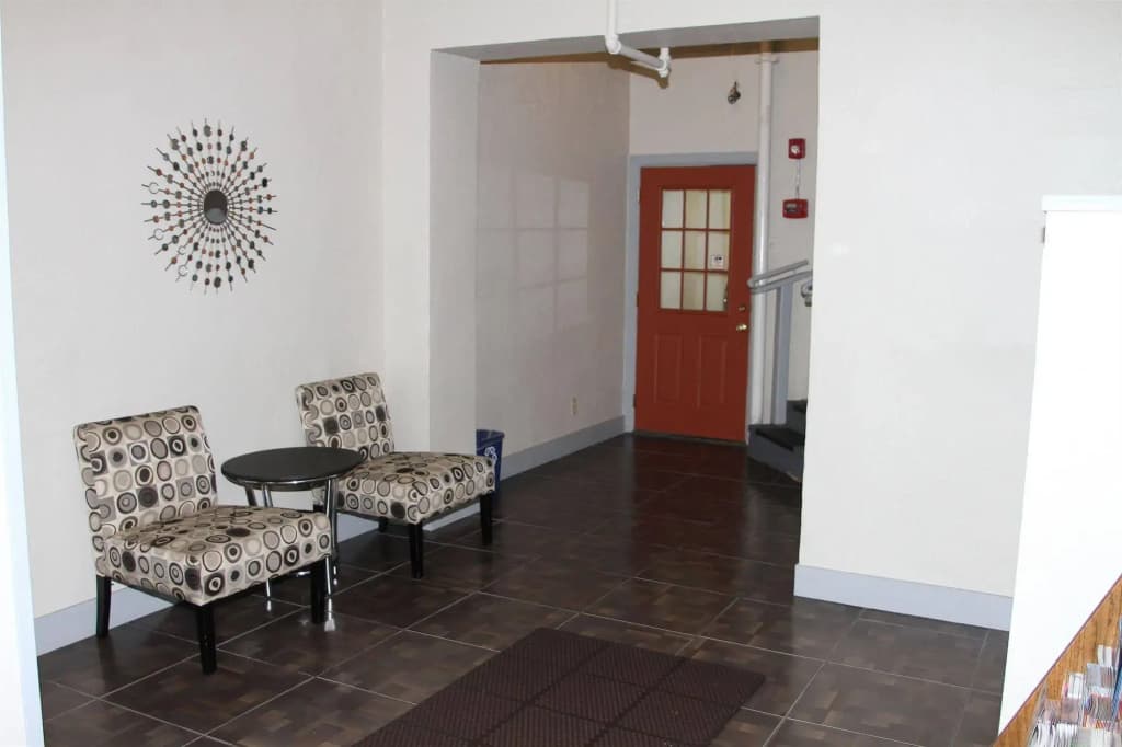 Gateway Inn - photo 10
