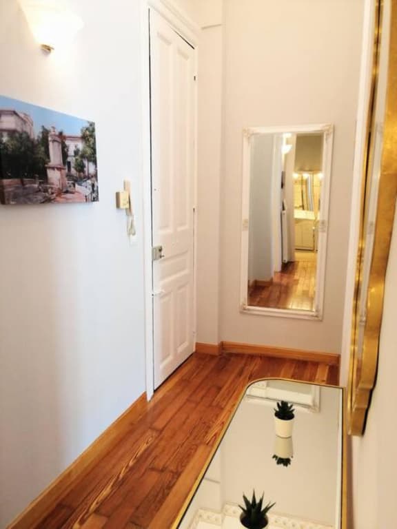 Elegant Apartment Under the Acropolis - main photo