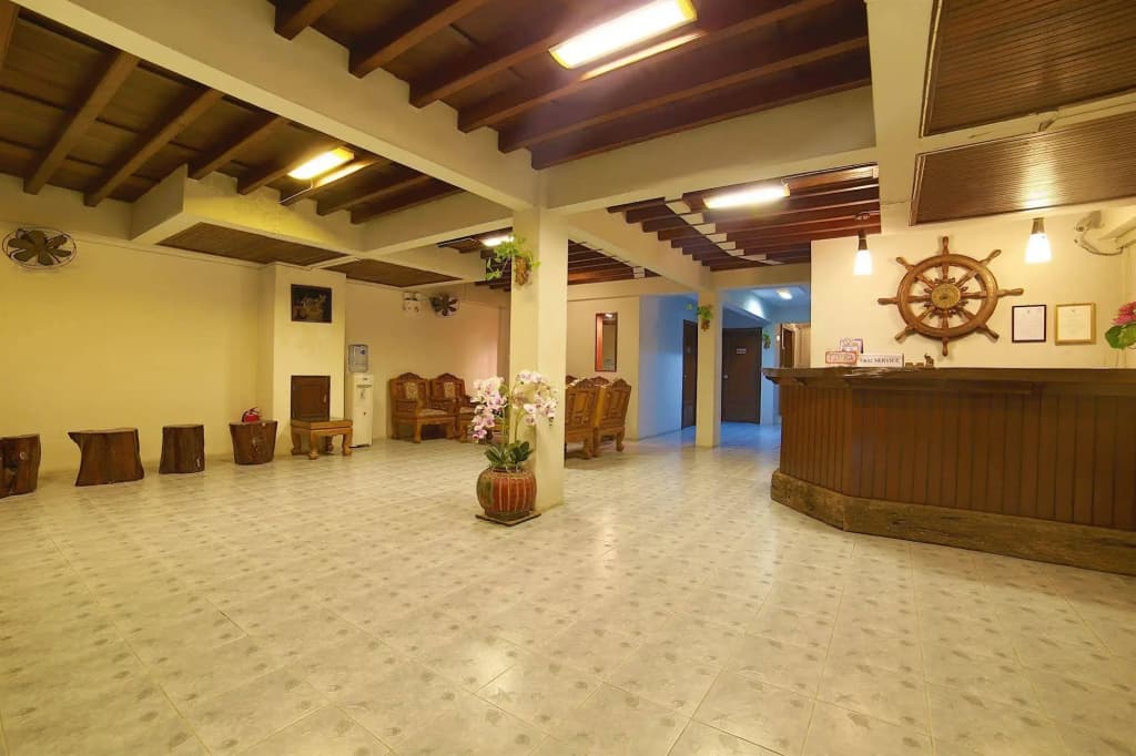 Relax Guesthouse - photo 2