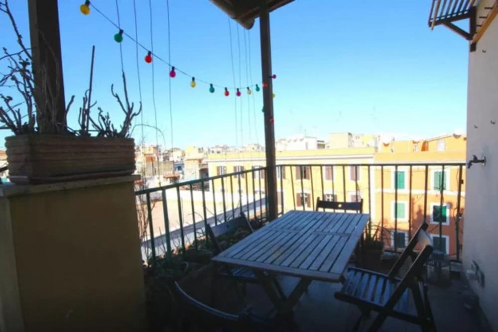 Sunny Flat With Terrace in Pigneto, Serviced by Hostmaker - photo 10
