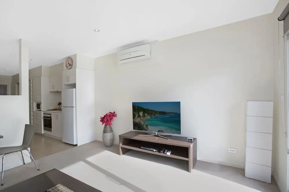 ViQi By Astra Apartments - photo 3