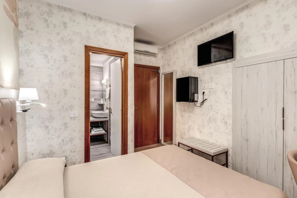 Hotel Milo - photo 42