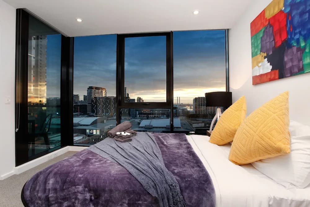 StayCentral on Lonsdale - photo 6