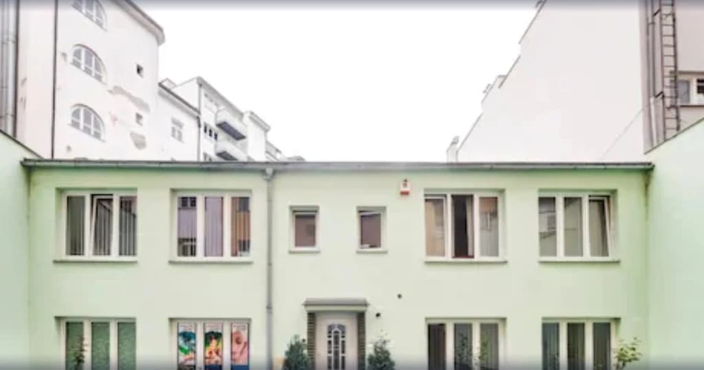 Hostel Advantage - photo 1