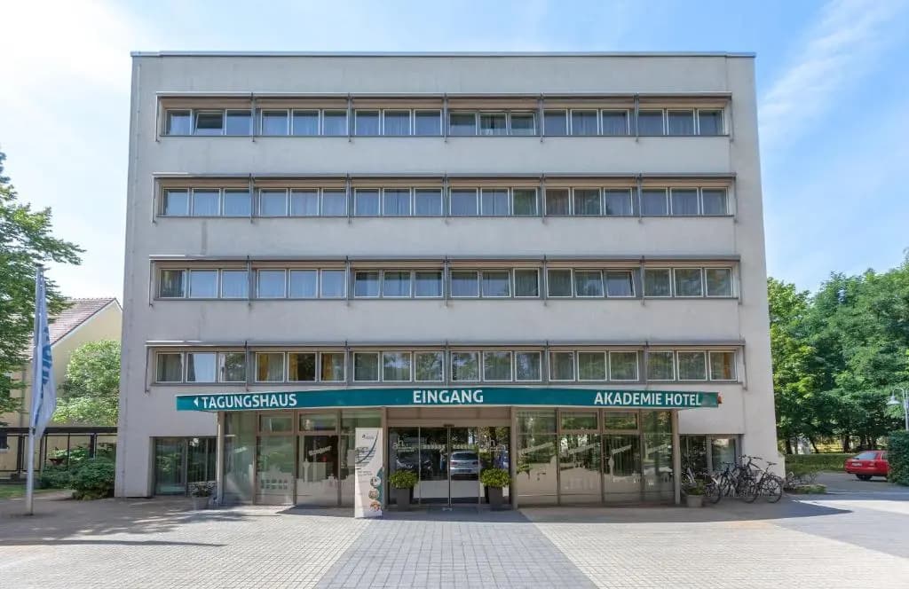 Akademie Hotel Pankow - photo 1