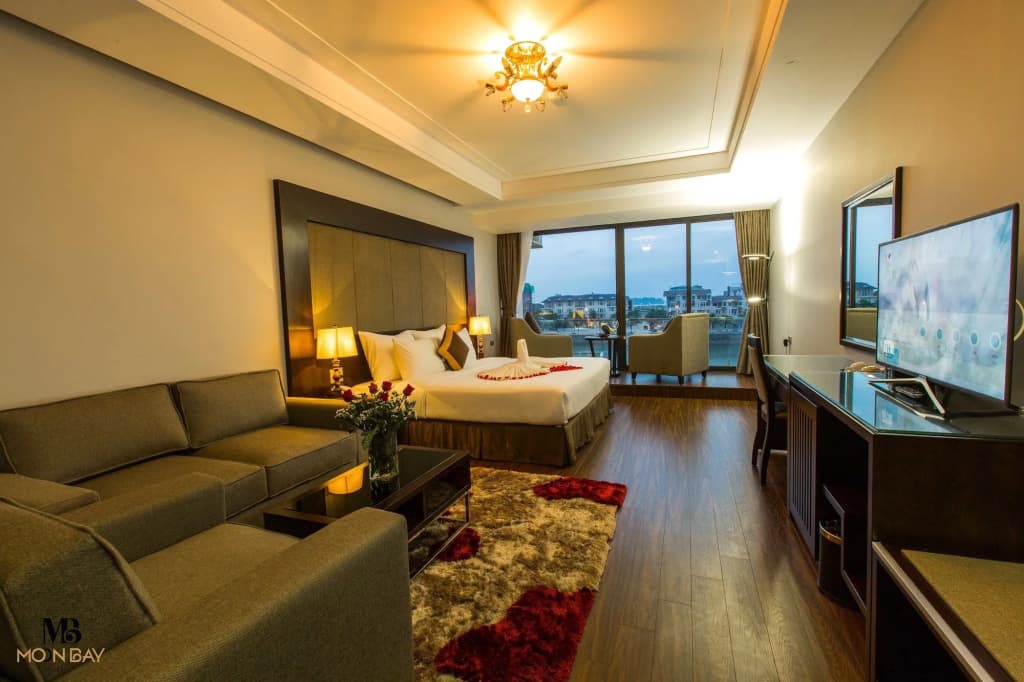 Moon Bay Ha Long - photo 3