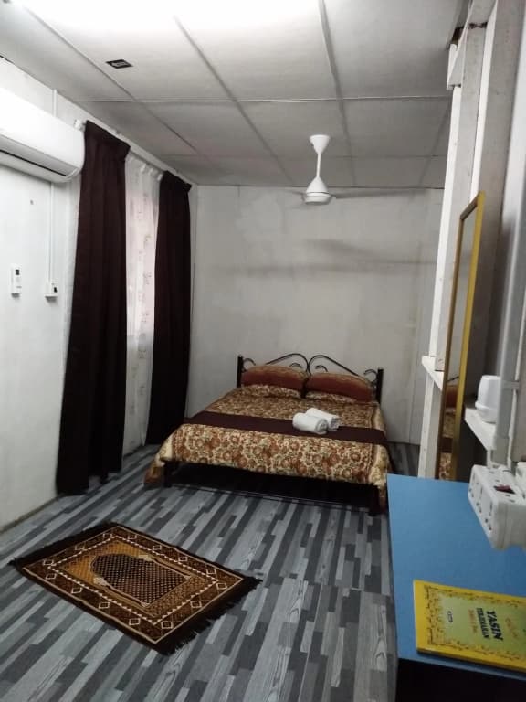 De La Homestay - photo 2