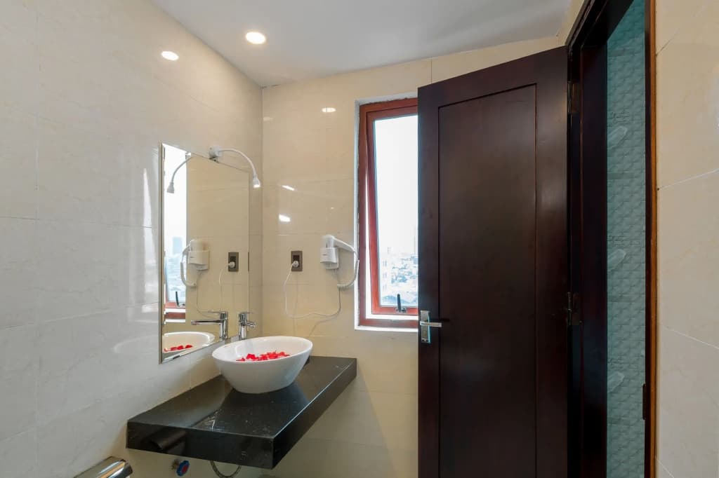 Bantique Hotel - photo 8