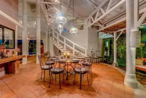 La Villa Oberoi - photo 11