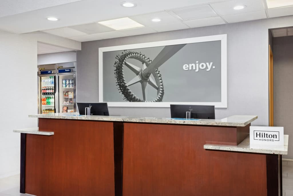 Hampton Inn & Suites Orlando Intl Dr N - photo 2