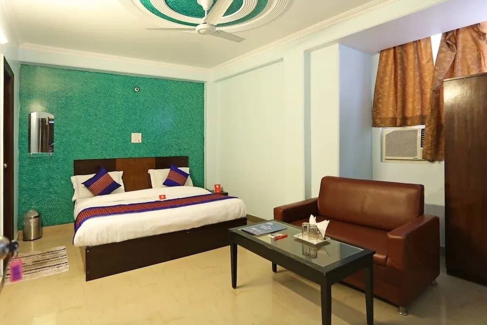 OYO 10048 Hotel Aditya Inn - photo 2