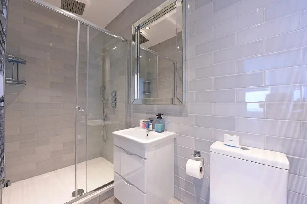 The Glasshouse Apartments - photo 27