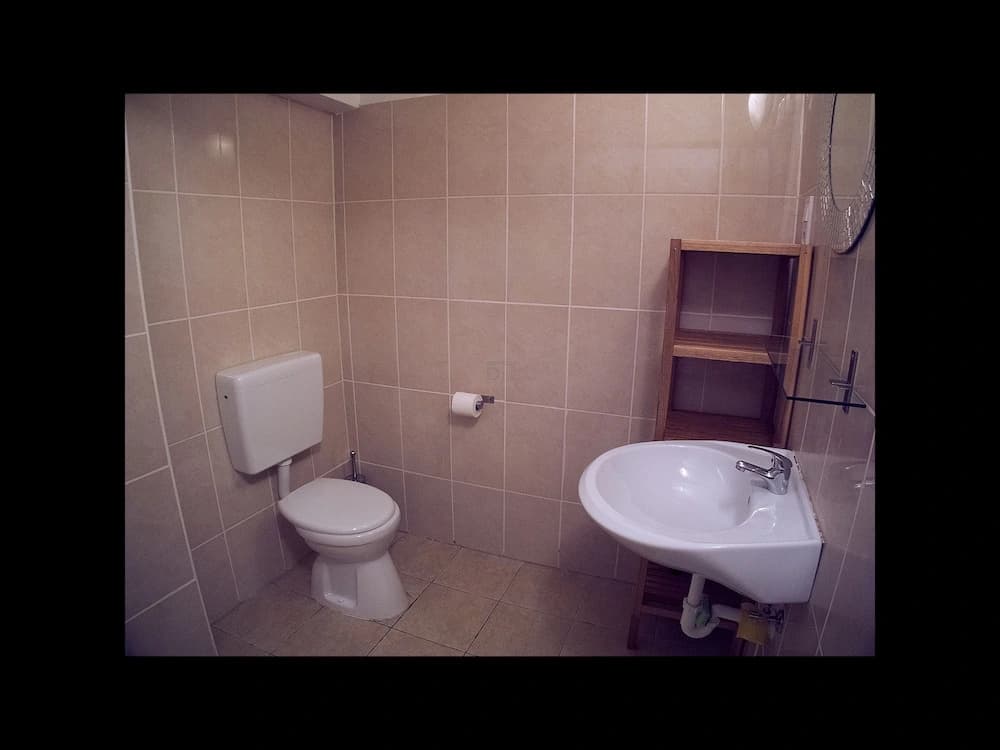 Hunyadi-Andrassy Apartment - photo 12