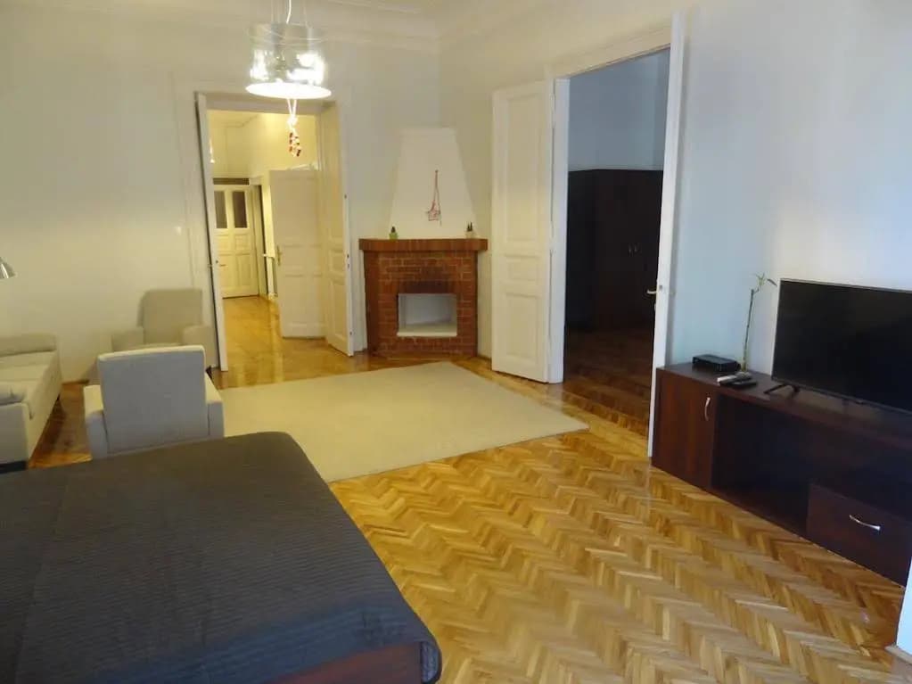 Five Season's Apartment - photo 6