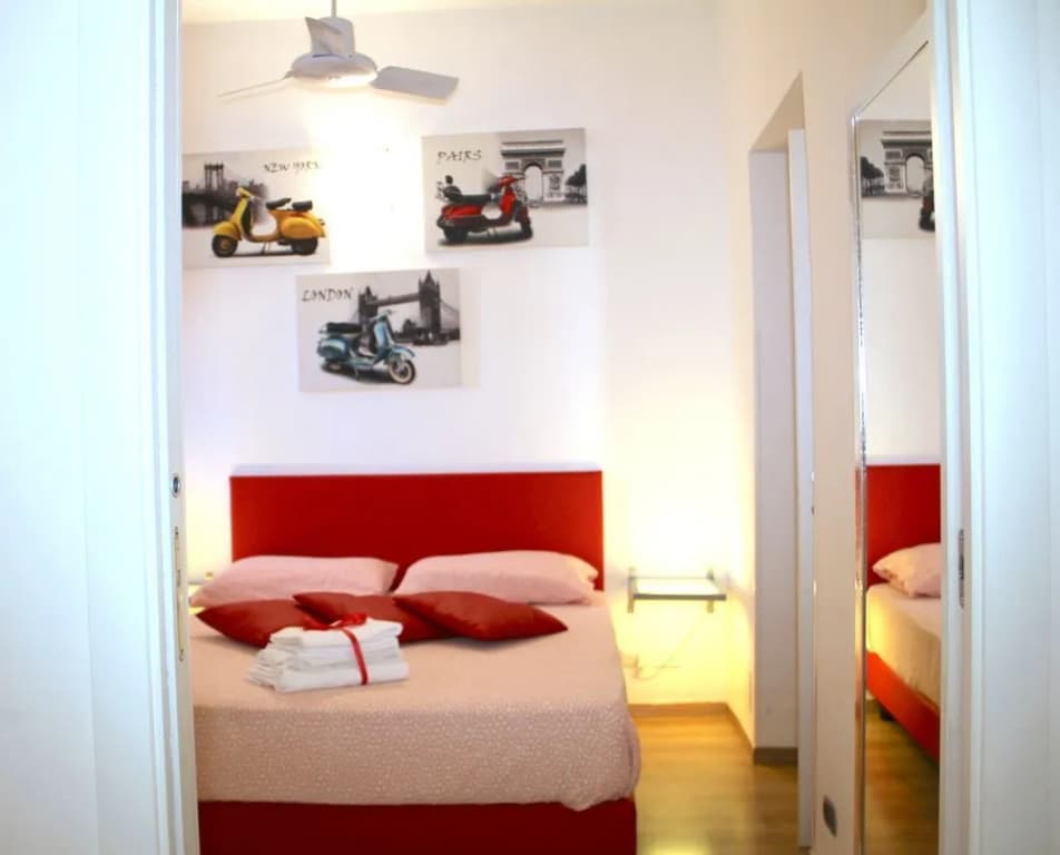St Peter Square Apartment - photo 1