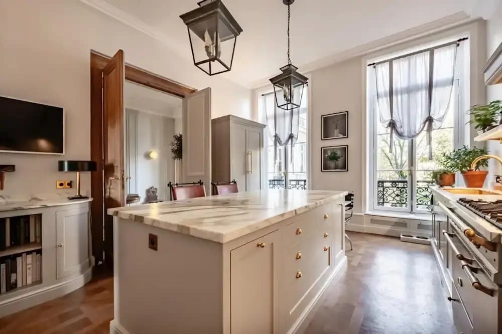 Luxury 3BR Flat Near the Champs Elys es - photo 12