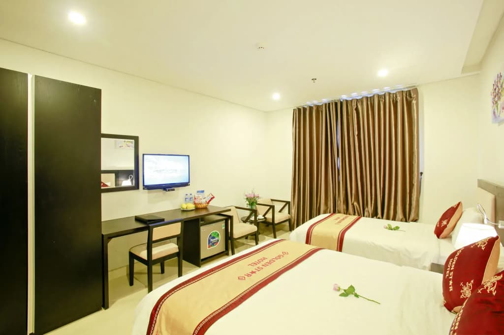 Golden Star Hotel - photo 5