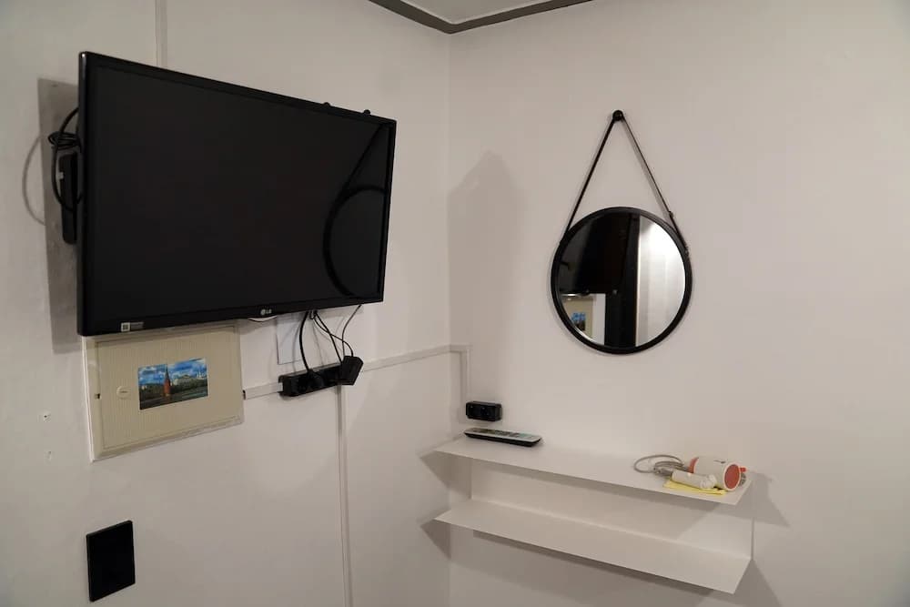 Apollo Guesthouse - photo 2