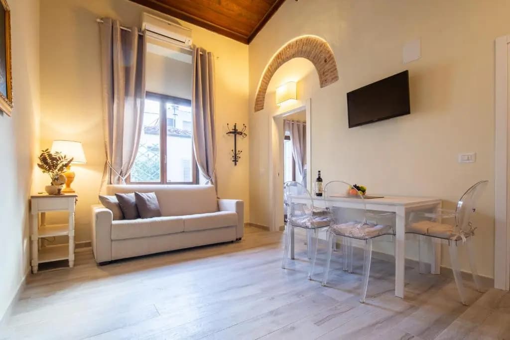 Giotto Apartments - photo 2