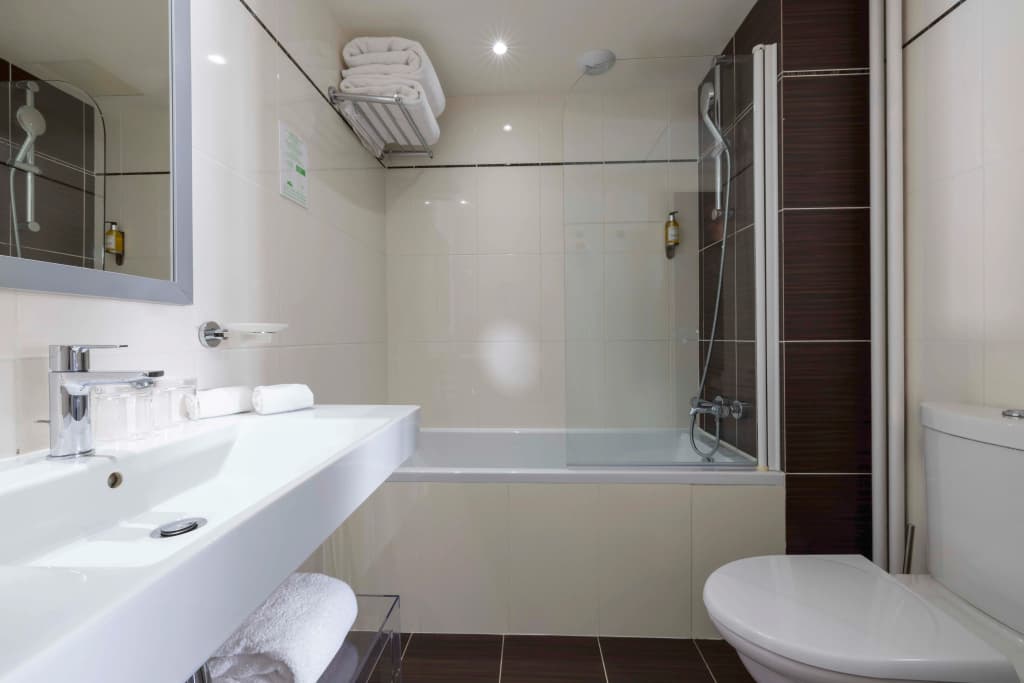 Hôtel Elysées Bassano - photo 10