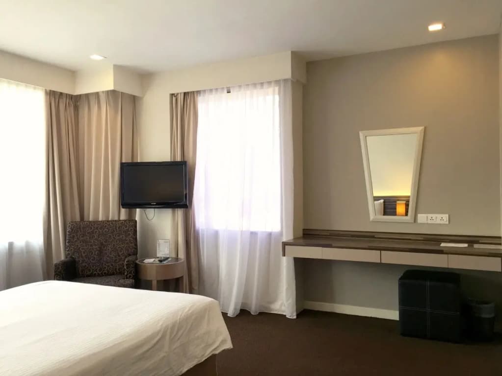 The 5 Elements Hotel - photo 36