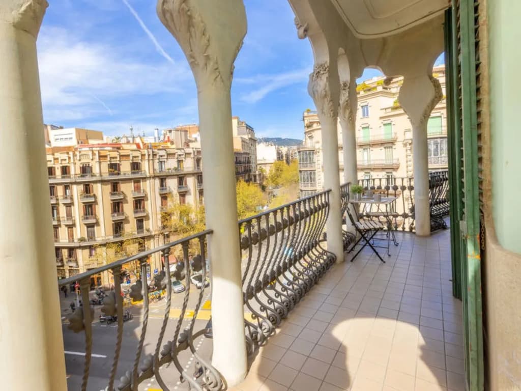Eix.Dret:Roger de LLuria/Valencia - photo 15