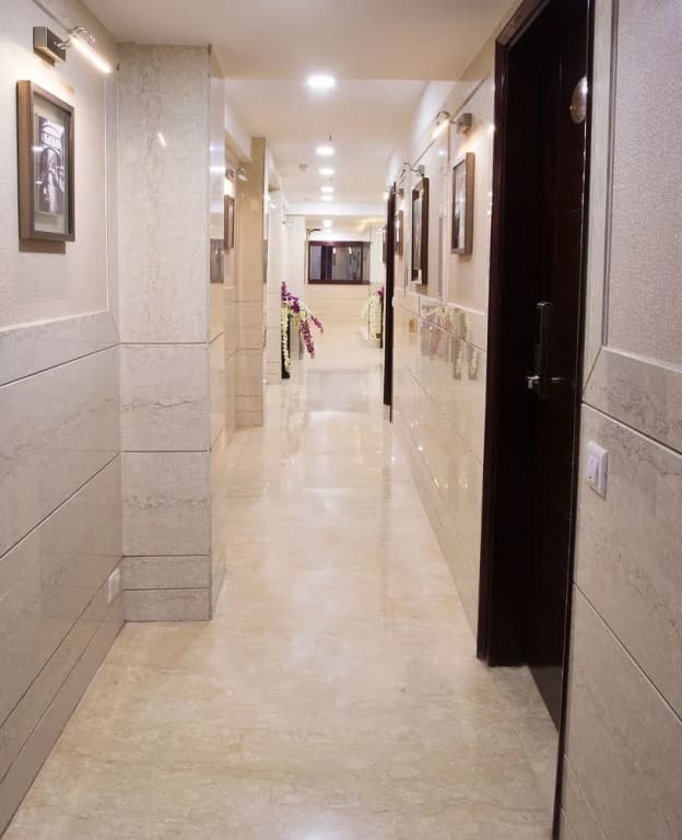 Hotel L'affaire - photo 11