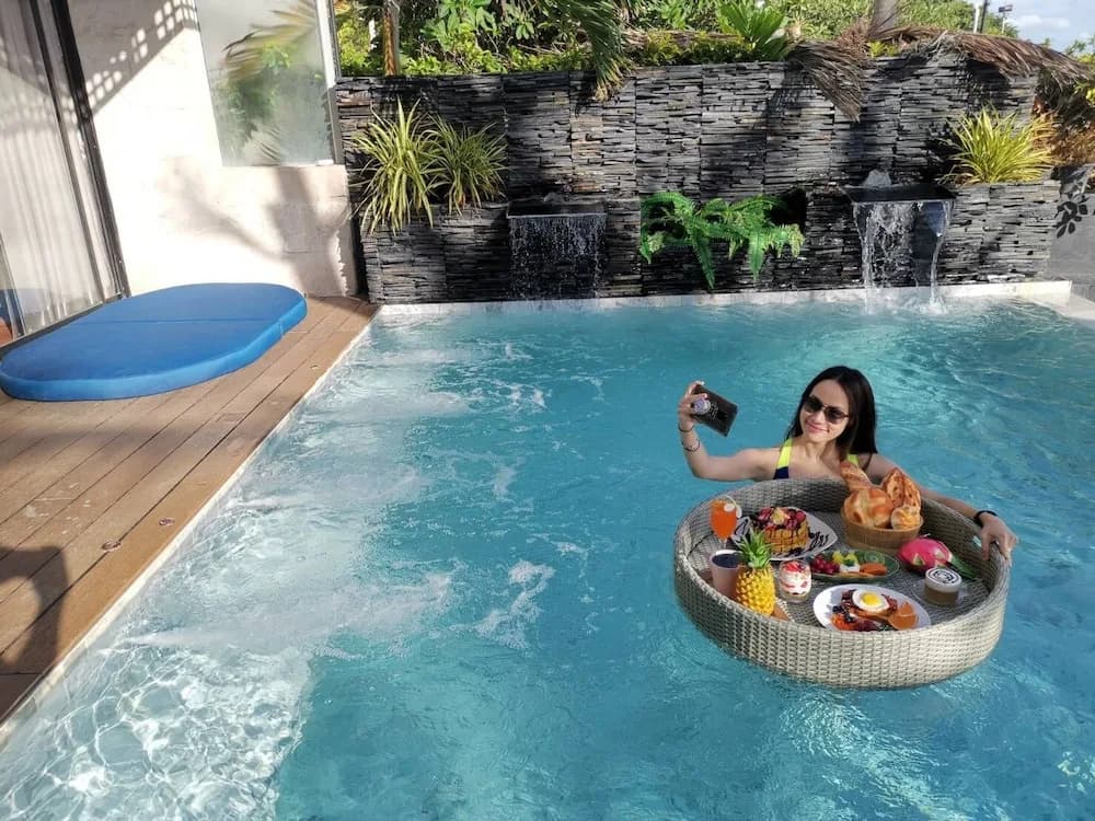 Dojo Pool Villa Beachfront - photo 11