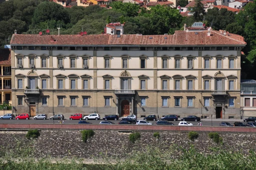 Florence View Apartments - photo 1