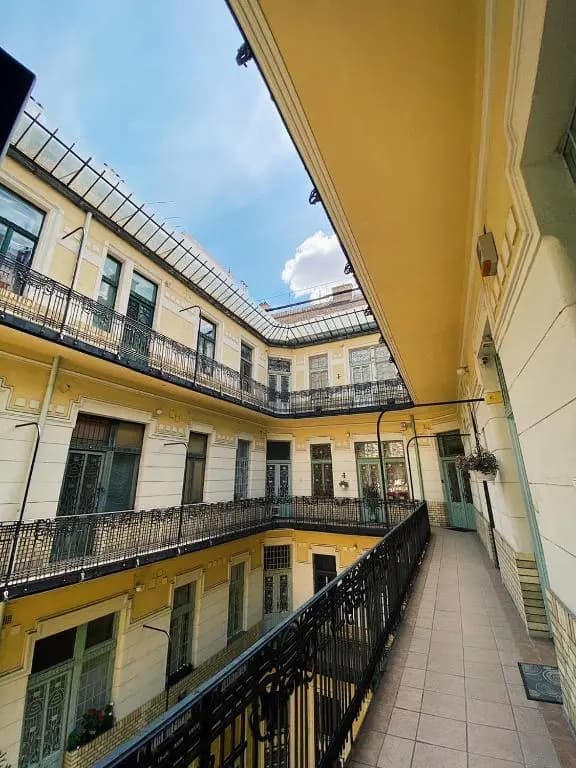 Vintage Opera Apartment - main photo